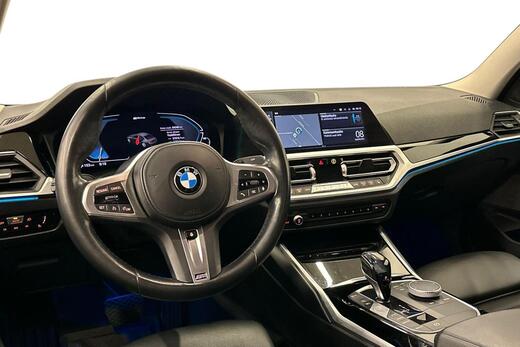 BMW 330 vaihtoauto