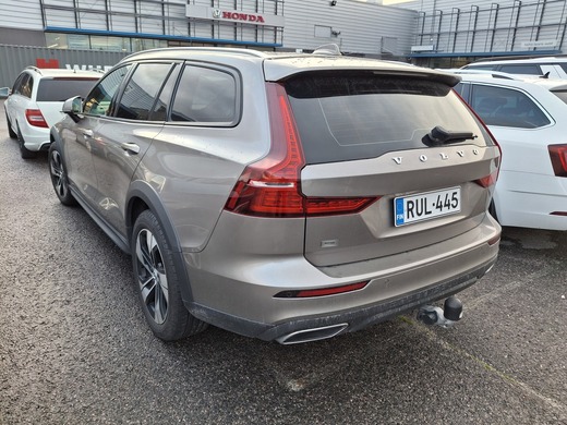 Volvo V60 Cross Country vaihtoauto