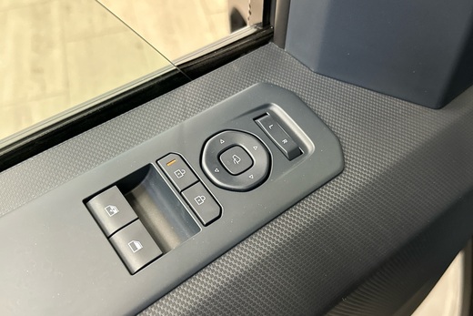 Kia PV5 Cargo vaihtoauto