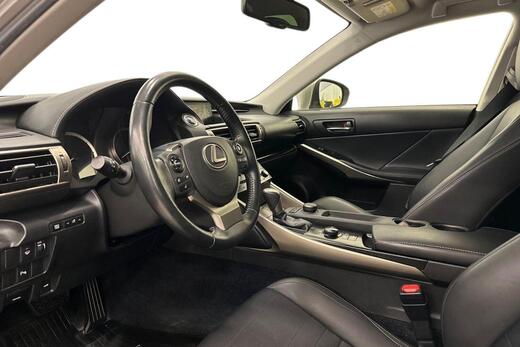 Lexus IS vaihtoauto
