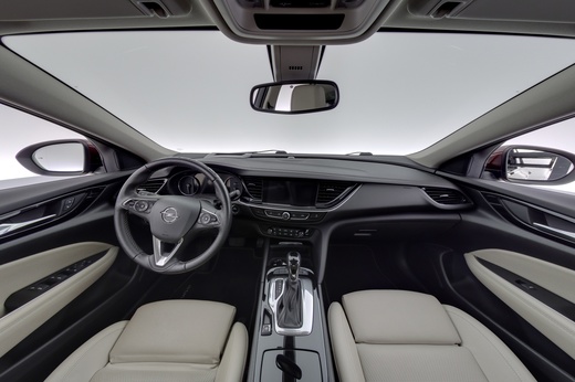 Opel Insignia vaihtoauto