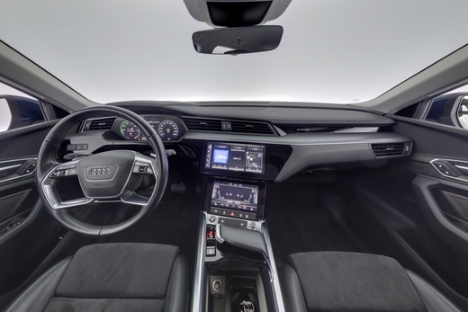 Audi e-tron vaihtoauto
