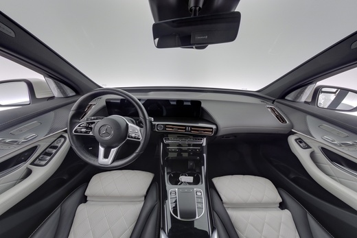 Mercedes-Benz EQC vaihtoauto