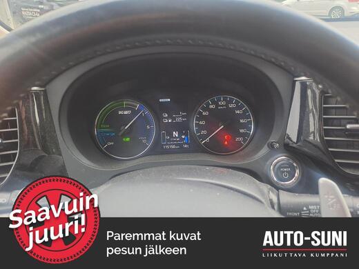 Mitsubishi Outlander PHEV vaihtoauto