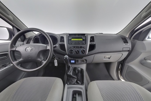 Toyota Hilux vaihtoauto