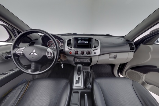 Mitsubishi L200 vaihtoauto