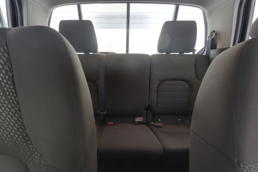 Nissan Navara vaihtoauto