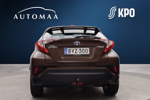 Toyota C-HR vaihtoauto