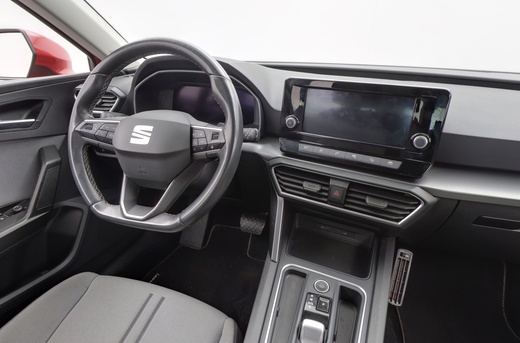 SEAT Leon Sportstourer vaihtoauto