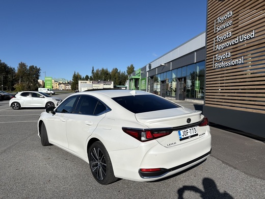 Lexus ES vaihtoauto