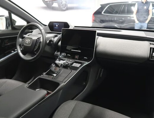Toyota bZ4X vaihtoauto