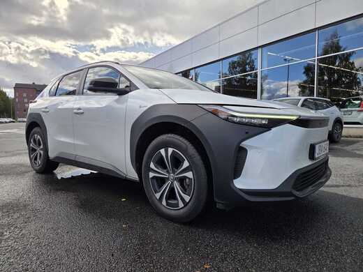 Toyota bZ4X vaihtoauto