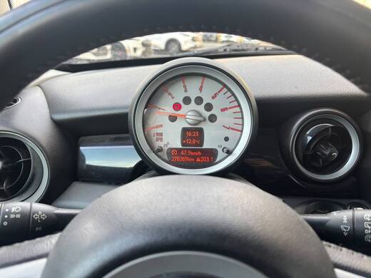 Mini Cooper vaihtoauto