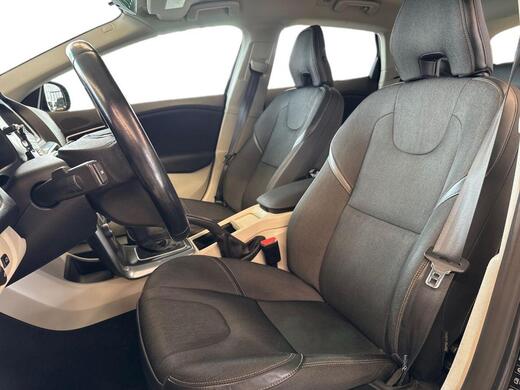 Volvo V40 Cross Country vaihtoauto
