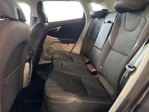 Volvo V40 Cross Country vaihtoauto