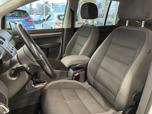 Volkswagen Touran vaihtoauto