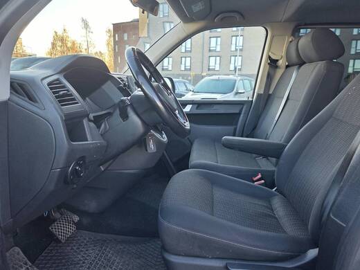 Volkswagen Caravelle vaihtoauto