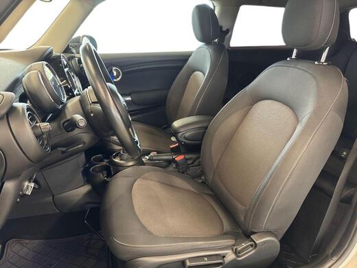 Mini Hatchback vaihtoauto