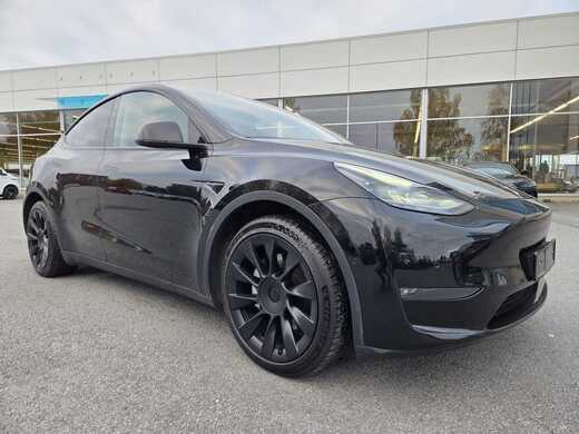 Tesla Model Y vaihtoauto