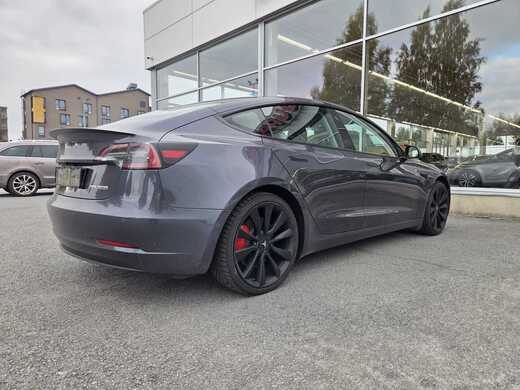 Tesla Model 3 vaihtoauto