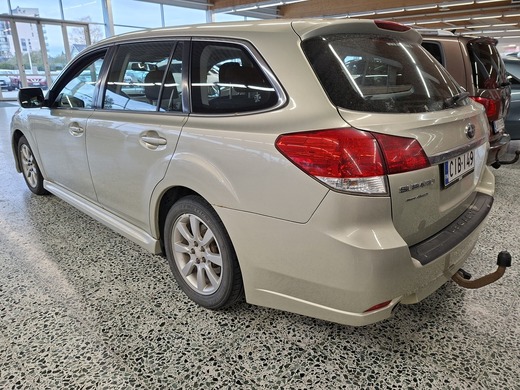 Subaru Legacy vaihtoauto