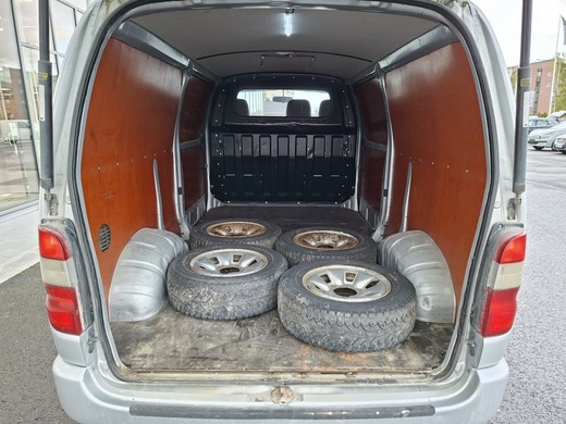 Toyota Hiace vaihtoauto