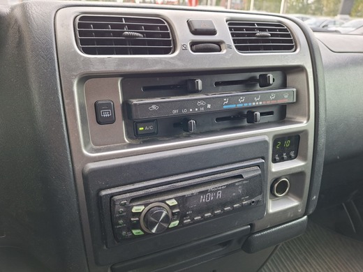 Toyota Hiace vaihtoauto