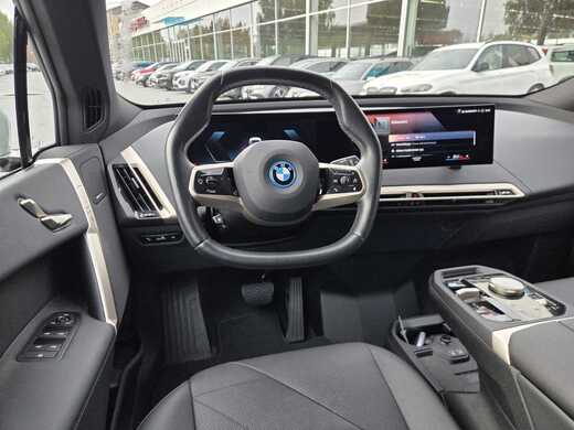 BMW iX vaihtoauto