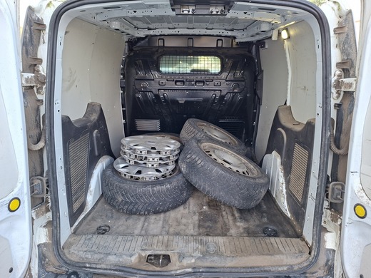 Ford Transit Connect vaihtoauto
