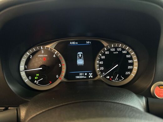 Nissan Navara vaihtoauto
