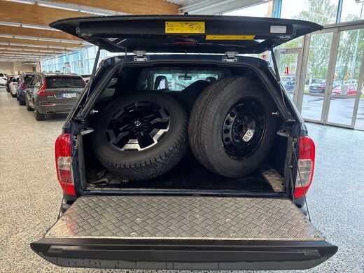 Nissan Navara vaihtoauto