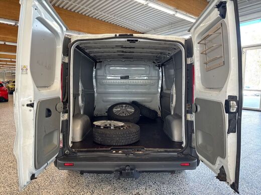 Opel Vivaro vaihtoauto