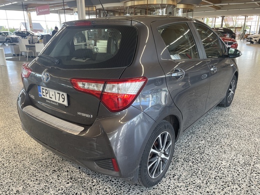 Toyota Yaris vaihtoauto