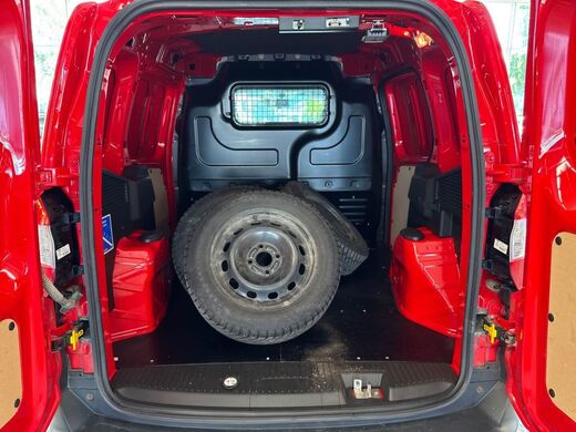 Ford Transit Courier vaihtoauto