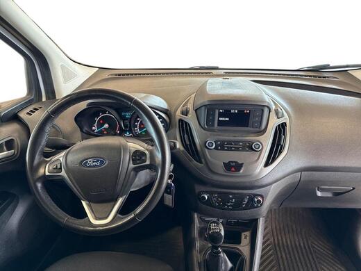 Ford Transit Courier vaihtoauto