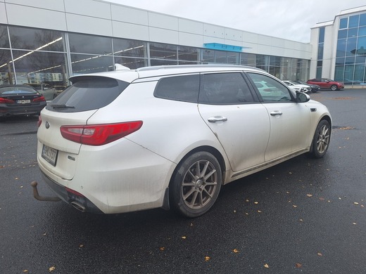 Kia Optima vaihtoauto