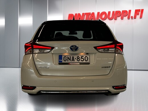 Toyota Auris vaihtoauto