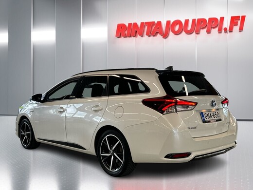 Toyota Auris vaihtoauto