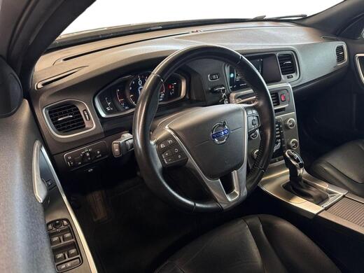 Volvo V60 Cross Country vaihtoauto