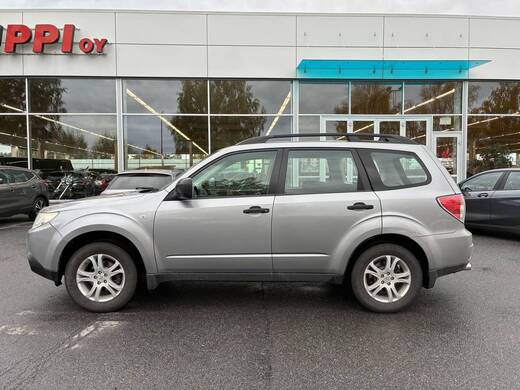 Subaru Forester vaihtoauto