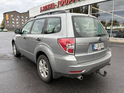 Subaru Forester vaihtoauto