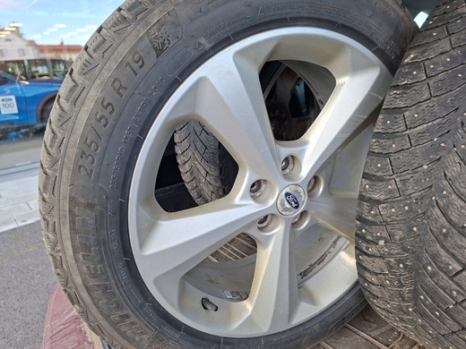 Ford Edge vaihtoauto