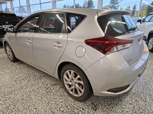 Toyota Auris vaihtoauto
