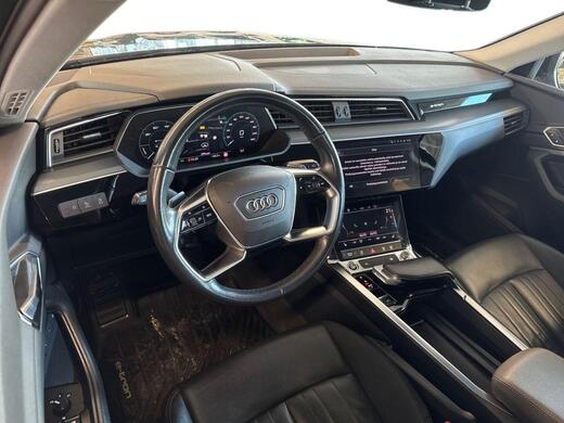 Audi e-tron vaihtoauto
