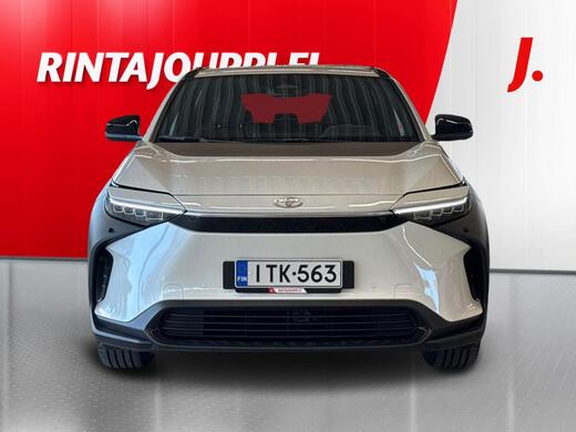Toyota bZ4X vaihtoauto