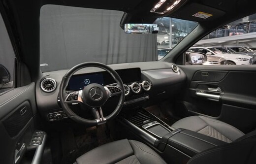 Mercedes-Benz EQA vaihtoauto
