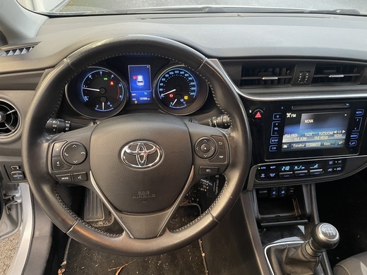 Toyota Auris vaihtoauto