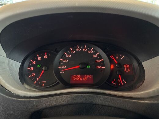 Nissan NV400 vaihtoauto