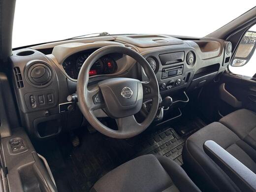 Nissan NV400 vaihtoauto