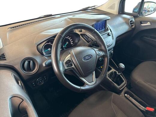 Ford Transit Courier vaihtoauto